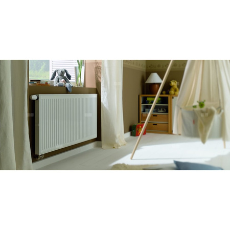 Grzejnik płytowy typ 33 KERMI X2 Profil-V, prawy, z osłonami wym. 750 x 1100 mm, kolor biały, moc 2910 W