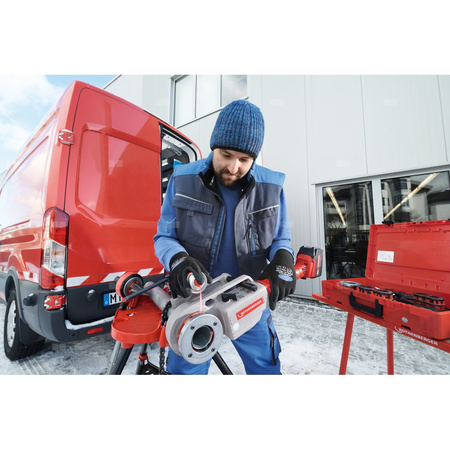 SUPERTRONIC 2000E z imadłem z głowicami BSPT R 1/2"-3/4"-1"-1 1/4"-1 1/2"-2" z adapterem ROFIX z akumulatorem LI 8.0AH Li-HD 18V i ładowarką CAS