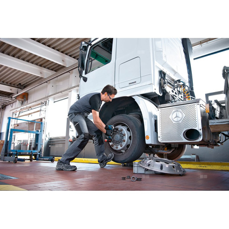 Klucz udarowy GDS 18V-1000