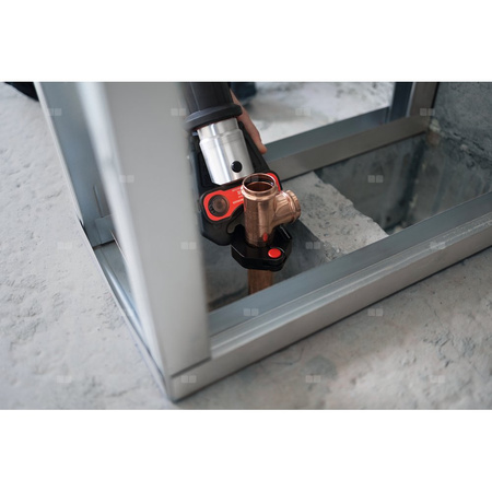 Pierścień zaciskowy TH32