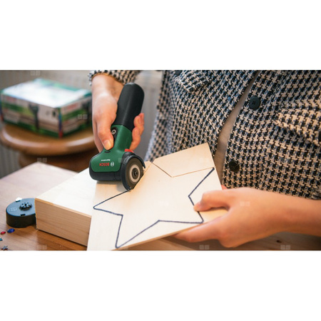 Bosch szlifierka akumulatorowa EasyCut&Grind 7,2V