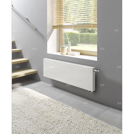 Grzejnik płytowy typ 12 KERMI X2 Line-V, z osłoną wym. 305 x 705 mm, kolor biały, moc 463 W